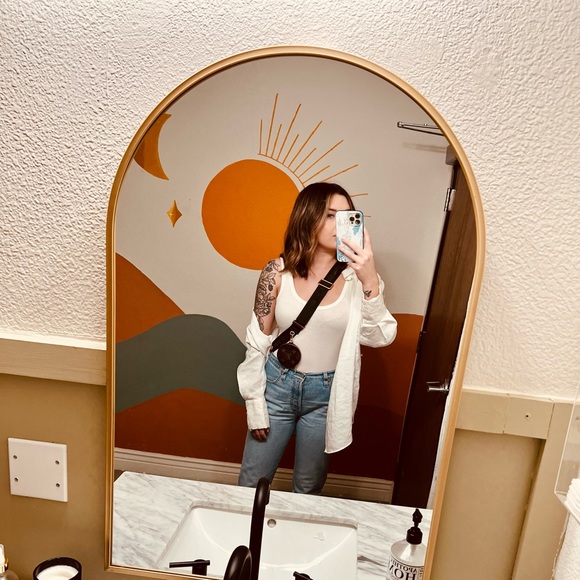 Meet your Posher, Abby - Picture 1 of 1